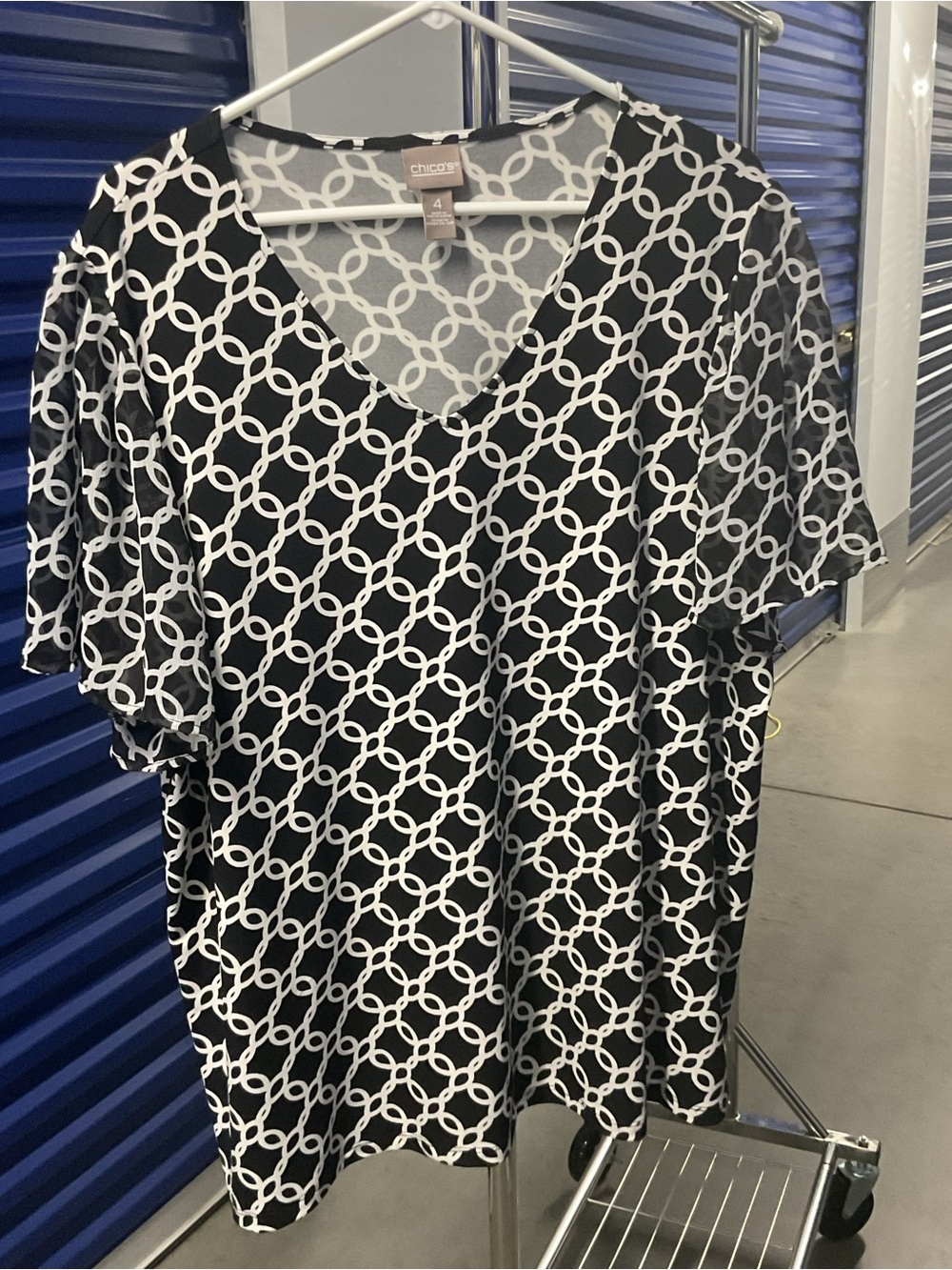 Chico's Black & White Chain-Link V-Neck Flutter Sleeve Top